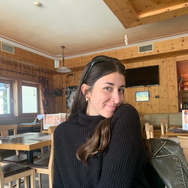 Babysitter in Serra Riccò: Claudia