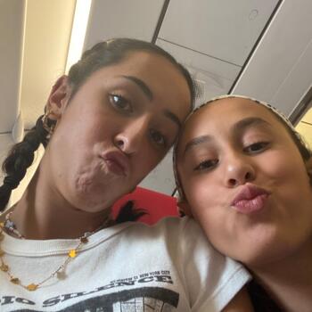 Babysitter Janneyrias: Nayelle