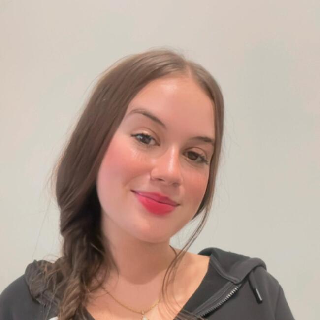 Canguro en Alcalá de Henares: Isabel