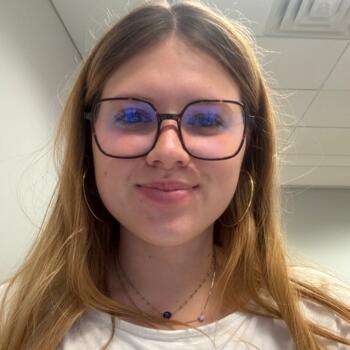 Baby-sitter in Montréal: Helena