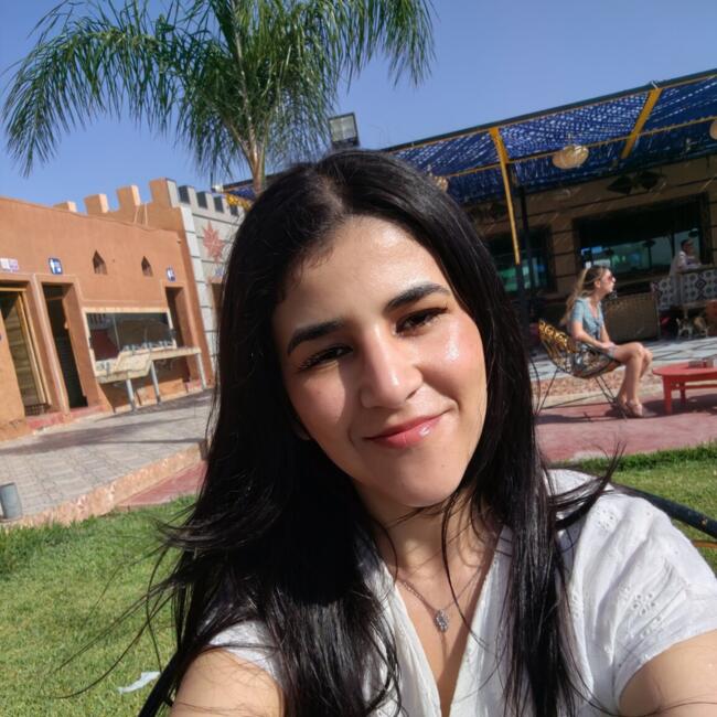 جليسة أطفال في مراكش: Yasmina