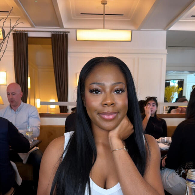 Pengasuh di London: Sarah