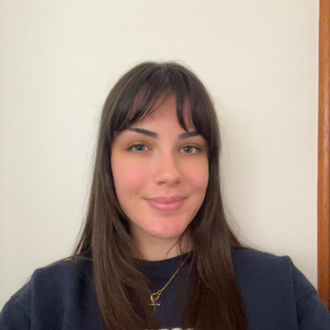 Babysitter in Sydney: Violet