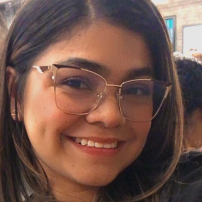 Babysitter in Manaus: Suzy