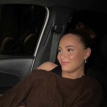 Babysitter in Sint-Pieters-Leeuw: Manel