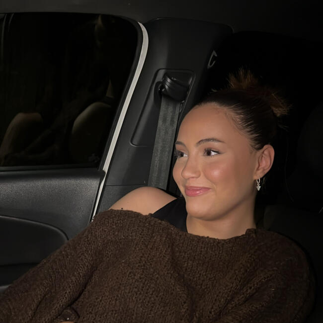 Babysitter in Sint-Pieters-Leeuw: Manel