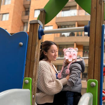 Babysitter Toronto: Valentina