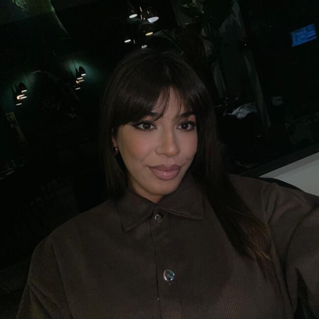 Babysitter στην περιοχή Πειραιάς: Sara