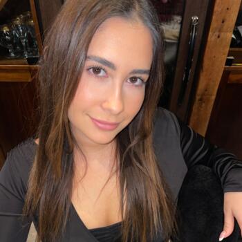 Babysitter in Toronto: Claudia