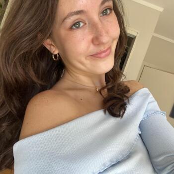 Babysitter in Auckland: Alex