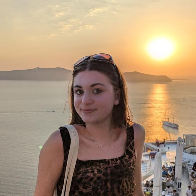 Babysitter in Châtillon: Julia