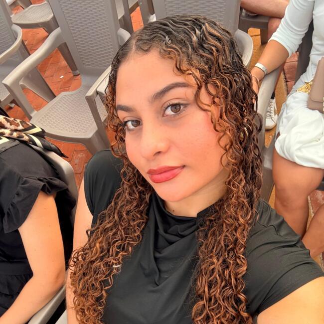 Niñera en Bello: Karoll