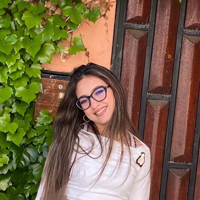 جليسة أطفال في مكناس: Aya