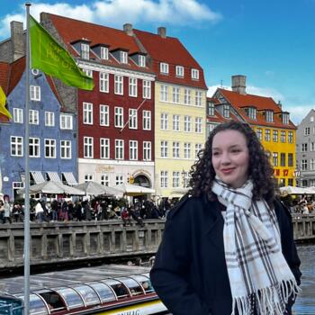 Babysitter in Falconara Marittima: Valentina Cionna