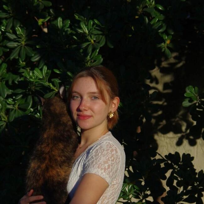Babysitter in Frontignan: Juliette