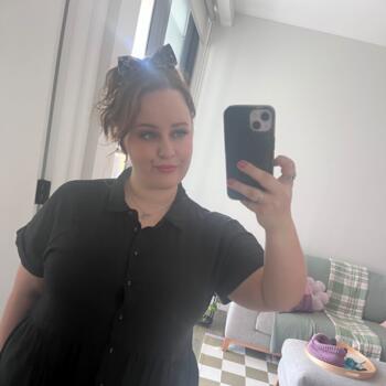 Babysitter Perth: Mia