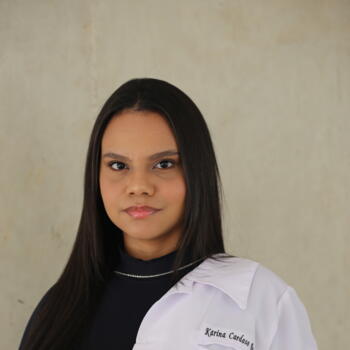 Babá em Brasília: Karina