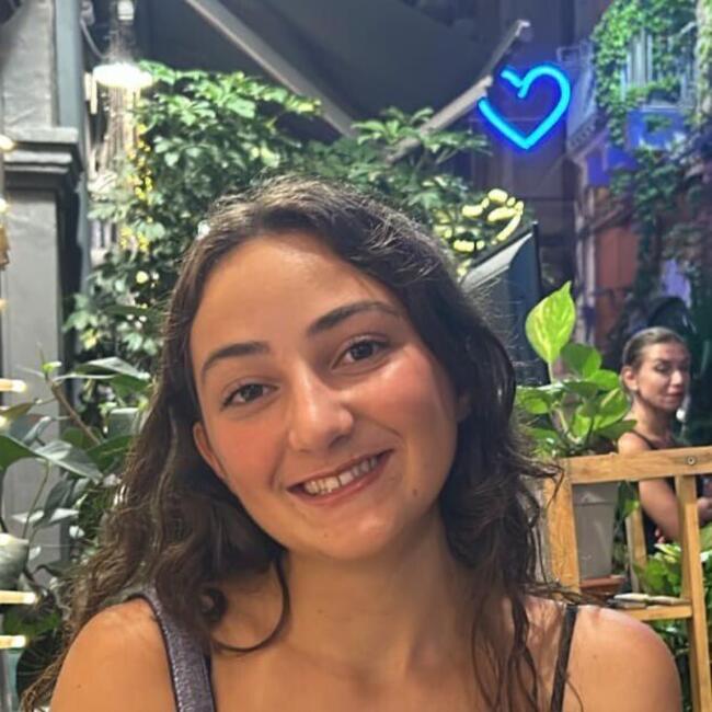 Babysitter in Camparada: Francesca