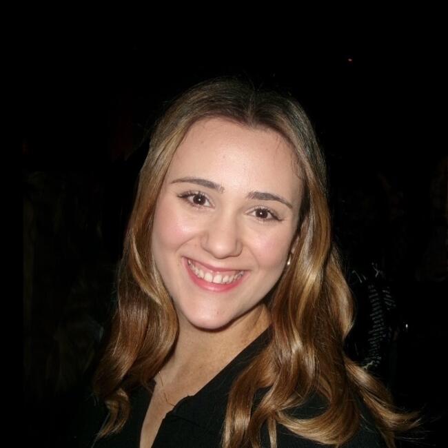 Babysitter in Sydney: Tina