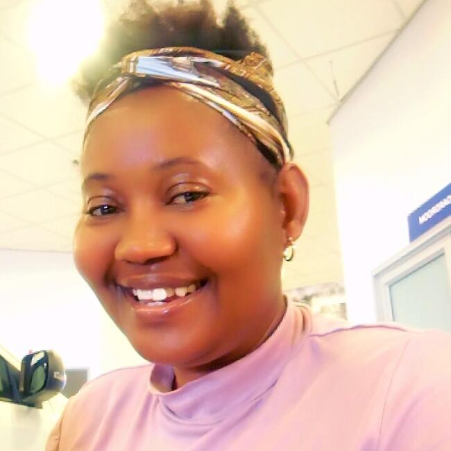 Babysitter in Pretoria: Violet