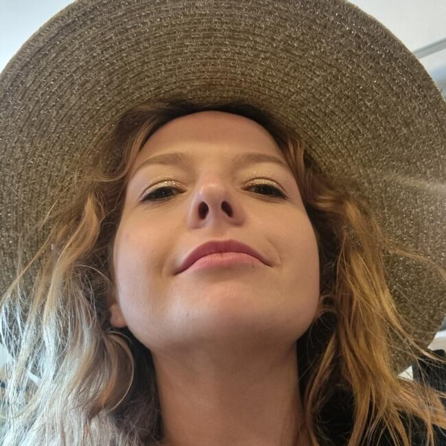 Nanny in Watford: Aurelie