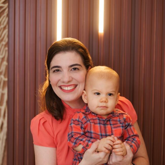 Emprego de babá em Blumenau: Francielle