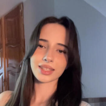 جليسة أطفال في بجاية: Lydiane