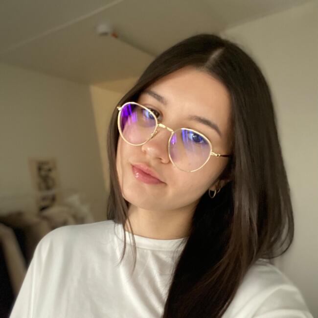 Babysitter in Etterbeek: Anna