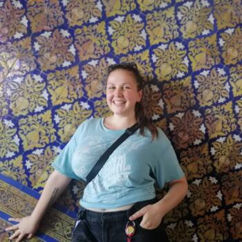 Babysitter in Forest: Isabel