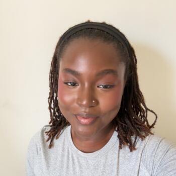 Babysitter in Paris: Khadidia leïla Sy