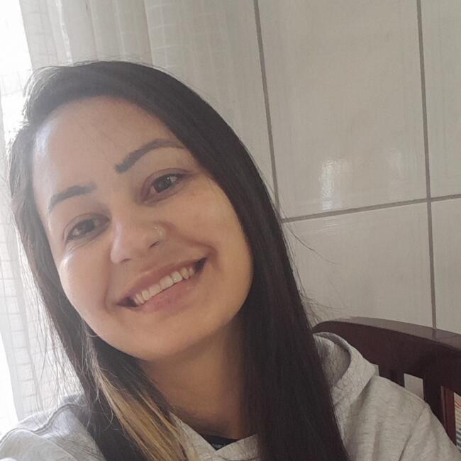 Babá em Piraquara: Queila