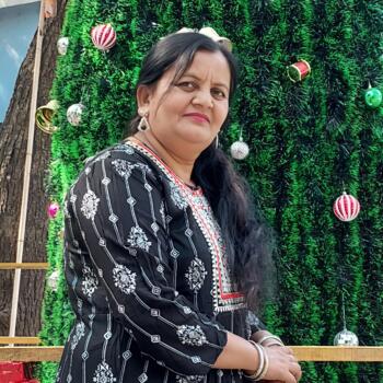 Nanny in Anand: Manju