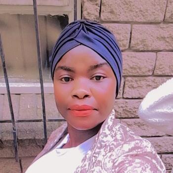 Babysitter in Paarl: Ever