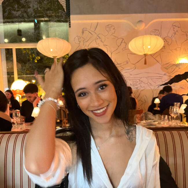 Nanny in Noisy-le-Grand: Maya