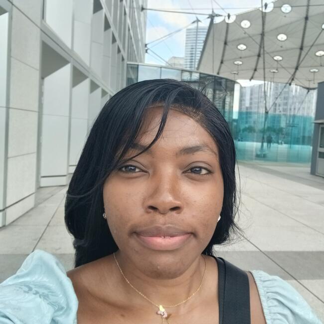 Babysitter in Gournay-sur-Marne: Laeticia
