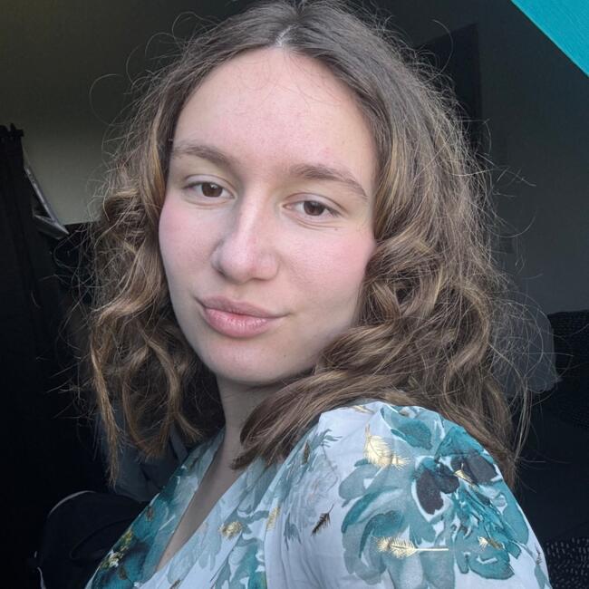 Babysitter in Saint-Jean-le-Blanc: Maëlie