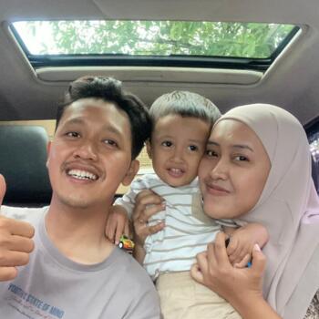 Babysitting job in Jember: babysitting job Rizaldo