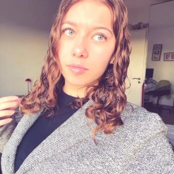 Babysitter in Montmort-Lucy: Daphné