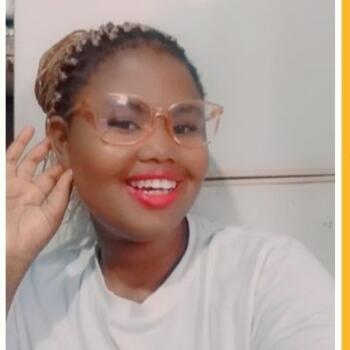 Babysitter Johannesburg South: Sinamava