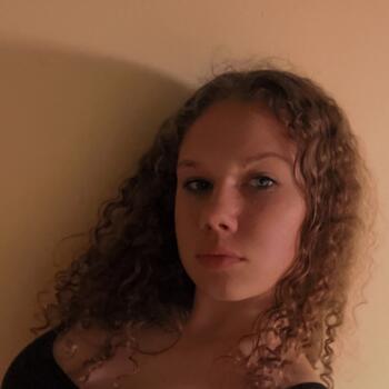 Babysitter in Koper: Ina