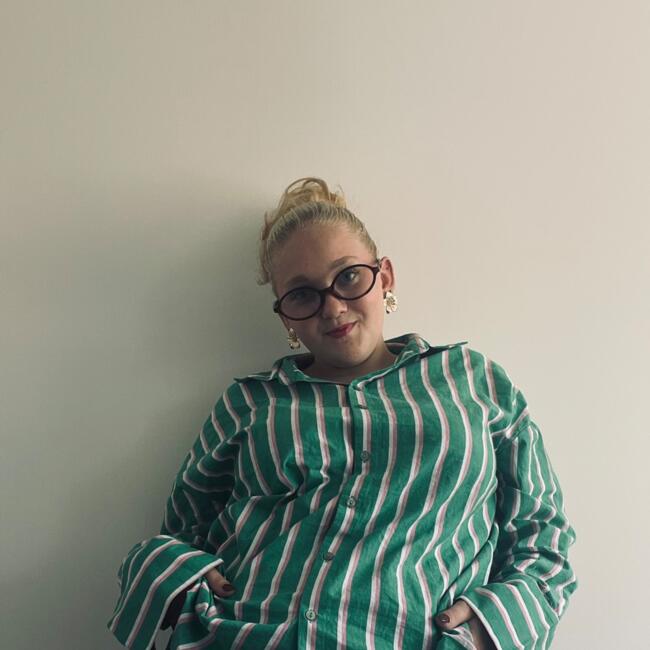 Babysitter in Colombes: Jessica