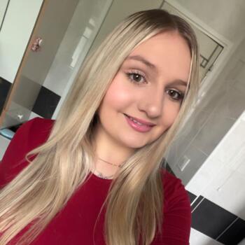 Babysitter in Saulces-Monclin: Perrine
