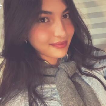 Babysitter in Oullins: Sarra