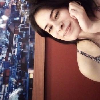 Niñera Comas: Raynelly