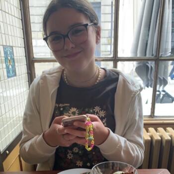 Baby-sitter in Nantes: Emma