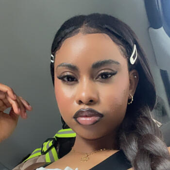 Babysitter in Vila Franca de Xira: Laura