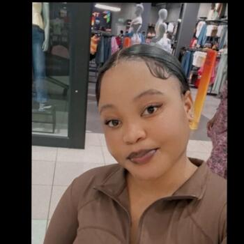 Babysitter eManzimtoti: Lungile