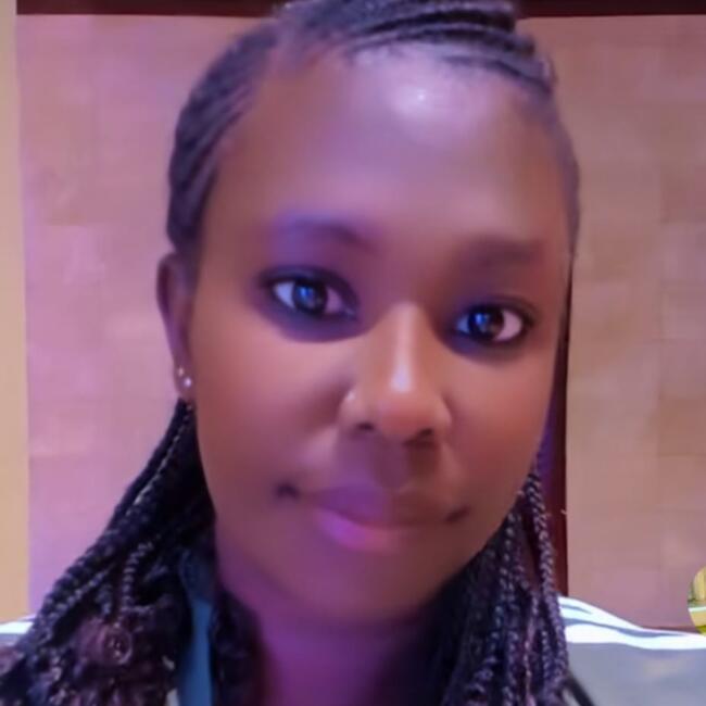 مربية أطفال في الدوحة: Janet