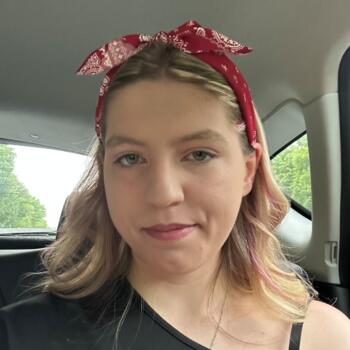 Babysitter in Dolgesheim: Caroline