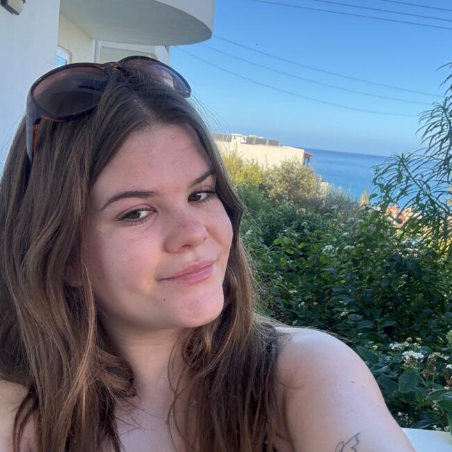 Babysitter in Fareham: Summer